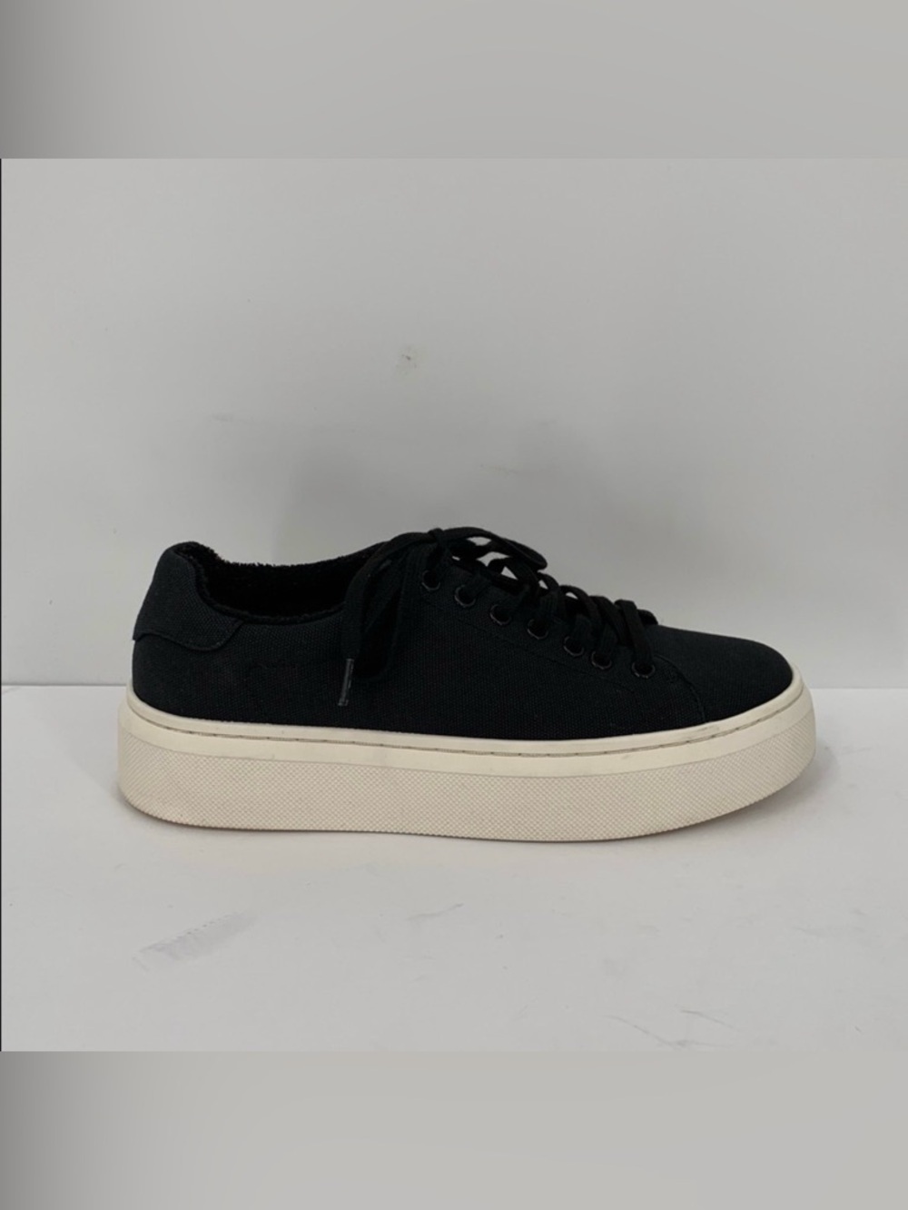 Abeo Jump street platform sneakers shoe lace-up tie black canvas comfort 6.5